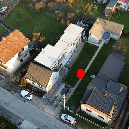 Apartmani Sun & Moon Бьеловар Экстерьер фото