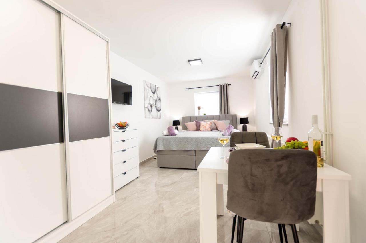 Apartmani Sun & Moon Бьеловар Экстерьер фото