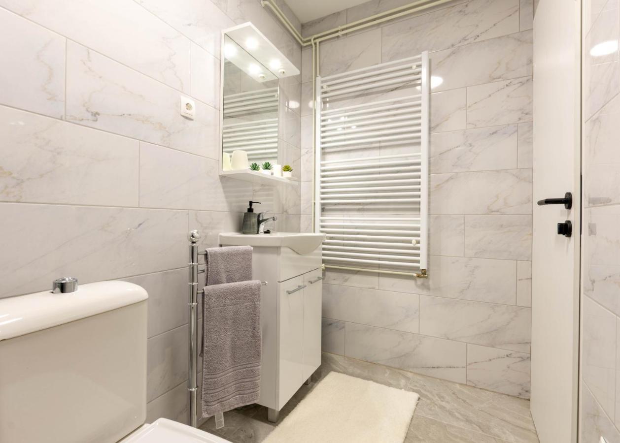 Apartmani Sun & Moon Бьеловар Экстерьер фото