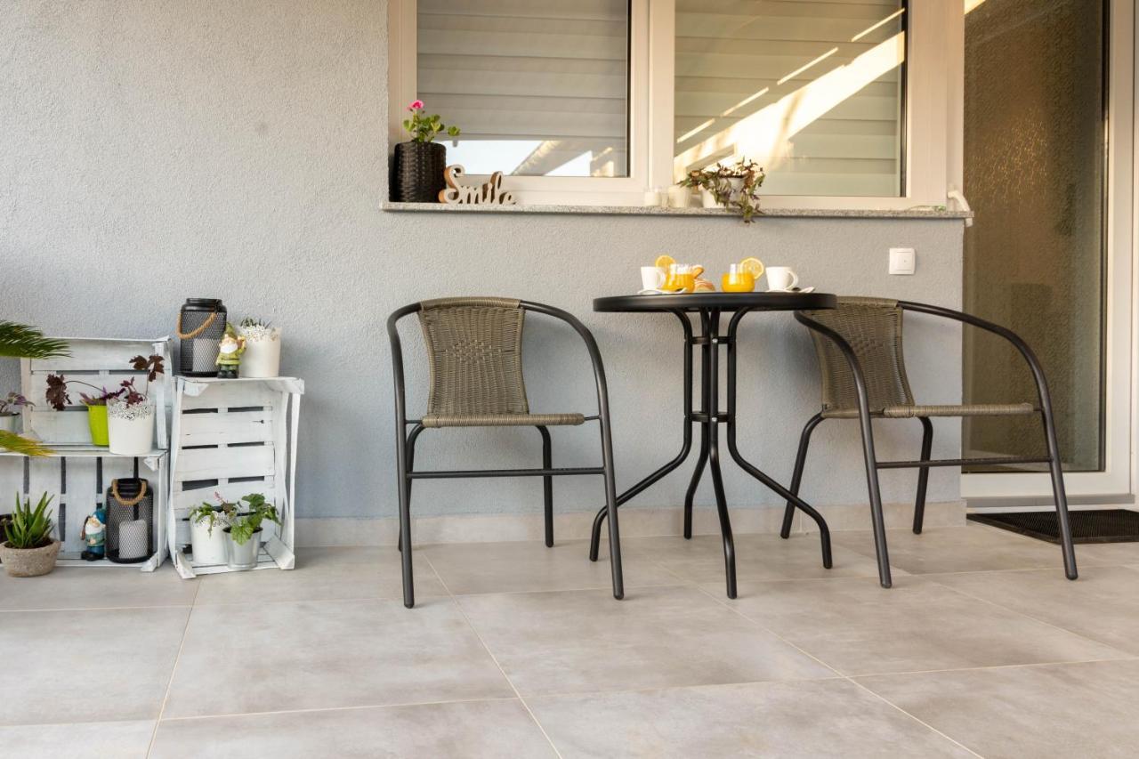 Apartmani Sun & Moon Бьеловар Экстерьер фото