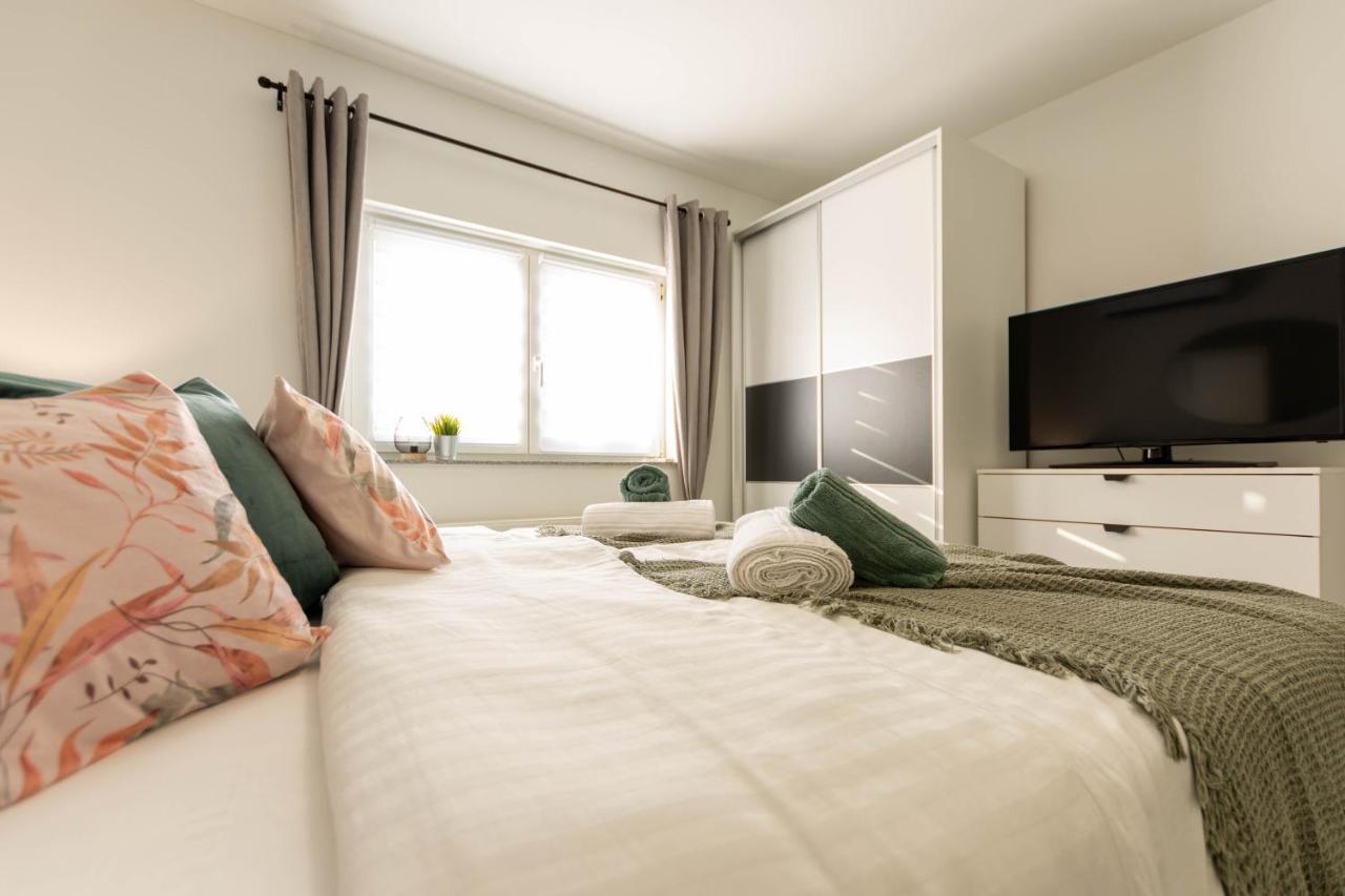 Apartmani Sun & Moon Бьеловар Экстерьер фото