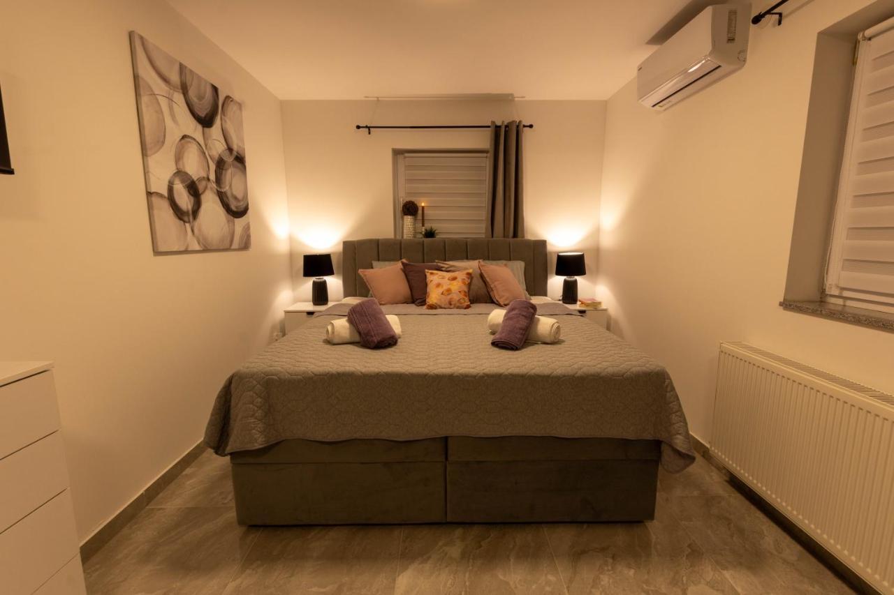 Apartmani Sun & Moon Бьеловар Экстерьер фото